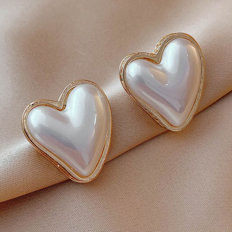 Boucles D&#39;oreilles En Alliage Rond En Forme De Coeur En Perles Acryliques Simples En Gros