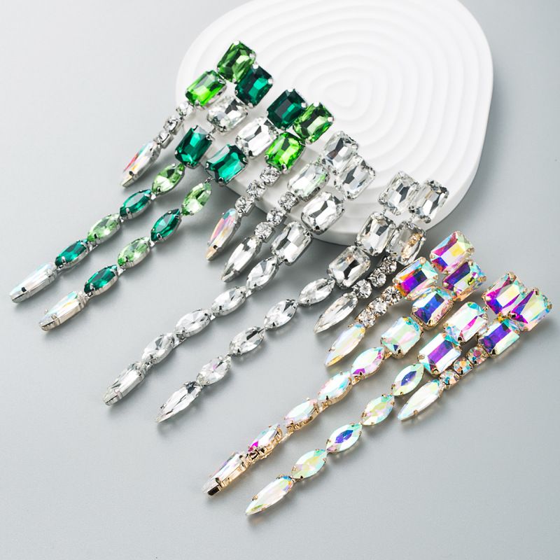 Boucles D&#39;oreilles Étendues En Diamant De Verre Incrusté D&#39;alliage Brillant De Mode En Gros