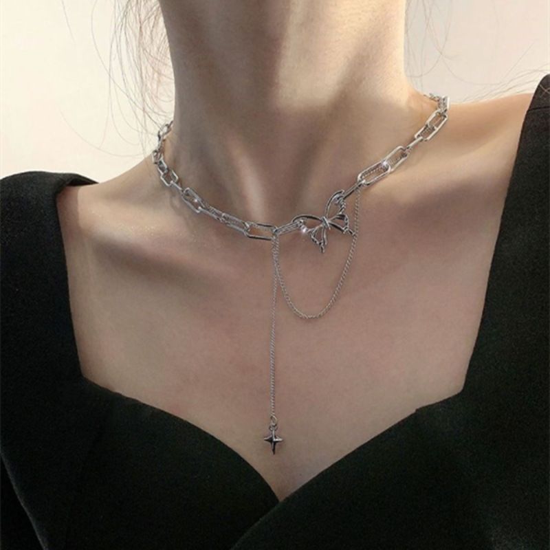 Retro Interlocking Chain Butterfly Necklace Fashion Alloy Clavicle Chain
