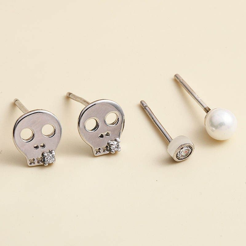 Light Luxury Small Skull 925 Silver Stud Earrings