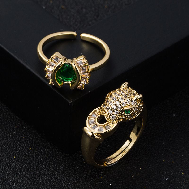 Fashion Copper Gold-plated Micro-inlaid Zircon Eyes Leopard Head Ring