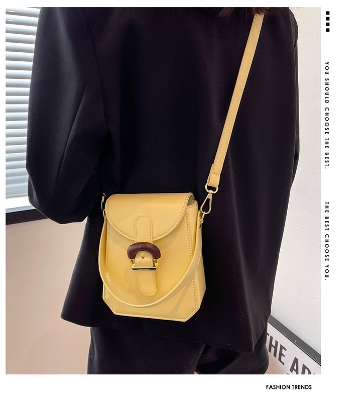 Drawstring Buckle 2022 Summer New Shoulder Mobile Phone Bag Fashion Texture Hand-held Messenger Bag