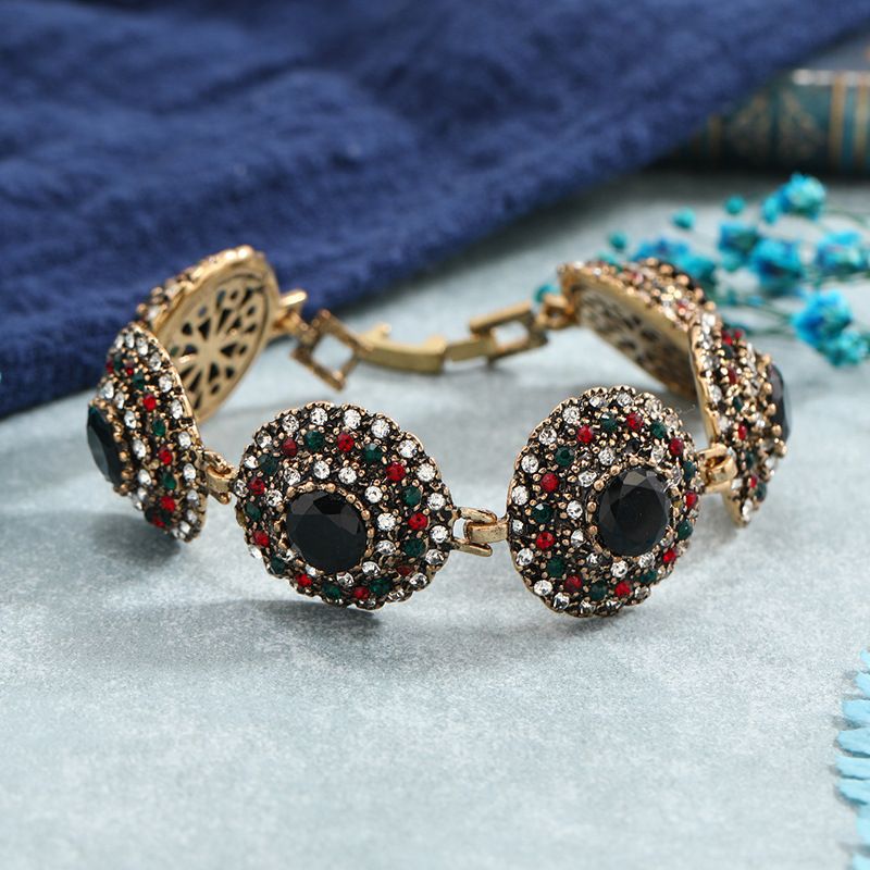 Bracelet De Style Ethnique Rétro Avec Coutures Rondes En Diamants