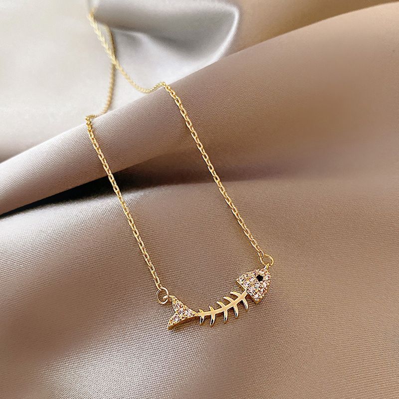 Fashion Fishbone Pendant Necklace Female New Simple Copper Clavicle Chain