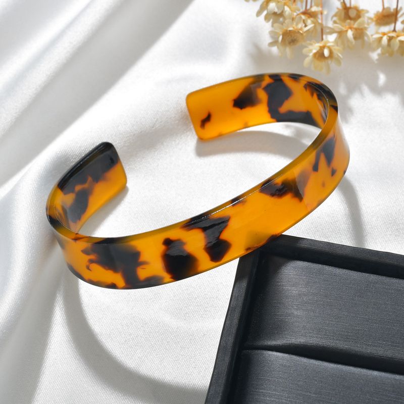 Fashion Leopard Print Wide Acetate Plate Geometric Bracelet