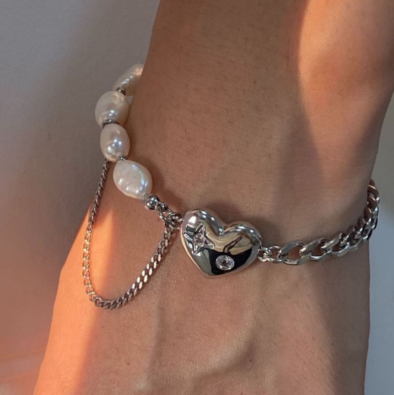Bracelet Acier Titane Diamants Non Spécifiés Perle D&#39;eau Douce Coeur Couture