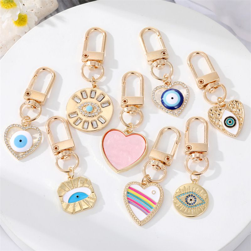 Fashion Drill Carved Heart-shaped Eyes Keychain Pendant Accessories
