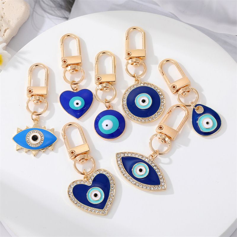 Fashion Diamond Drop Oil Heart-shaped Blue Eyes Keychain
