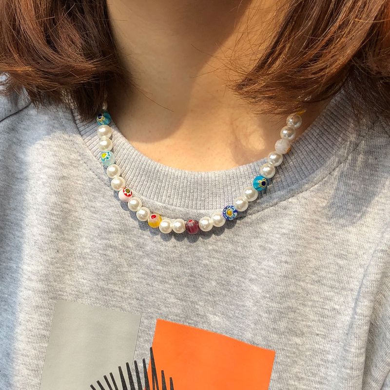 Européen Et Américain Bohème Style Diy Arc-en-couleur Verre Perle Fleur À La Main Chaîne Ronde Perles Collier Pour Femmes Court Perle Collier