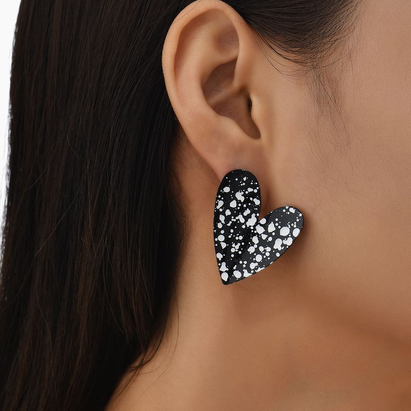 Fashion Splash-ink Floral Heart-shaped Stud Earrings