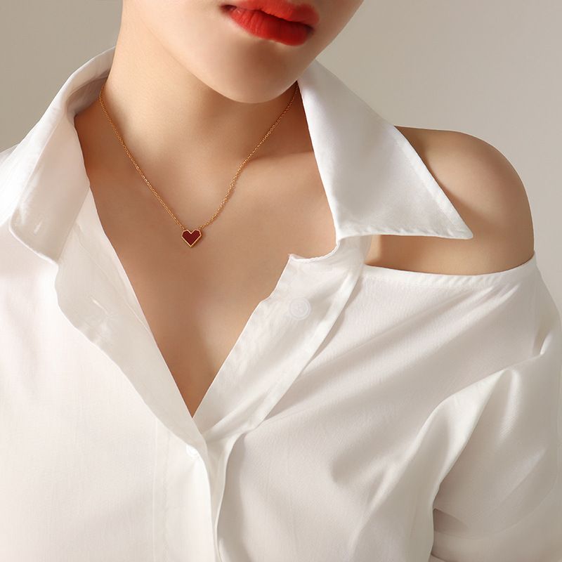 Collar Acrílico Clavícula En Forma De Corazón Acero Titanio Oro De 18k