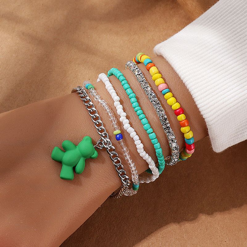 Retro Kreative Bär Anhänger Farbe Perlen Armband Set