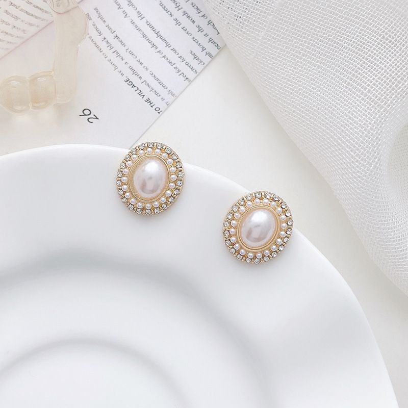 Retro Elegant Premium Pearl Diamond Inlaid Stud  All-matching Earrings