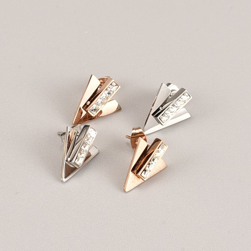 Nouveau Mode V En Forme De Diamant Incrusté Titane Acier Oreille Clip