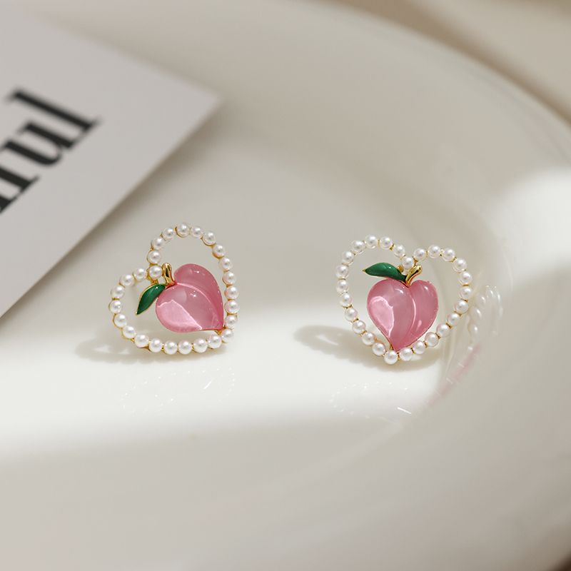 Fashion Peach Women Cute Pearl Hearth-shaped Alloy Stud Earrings