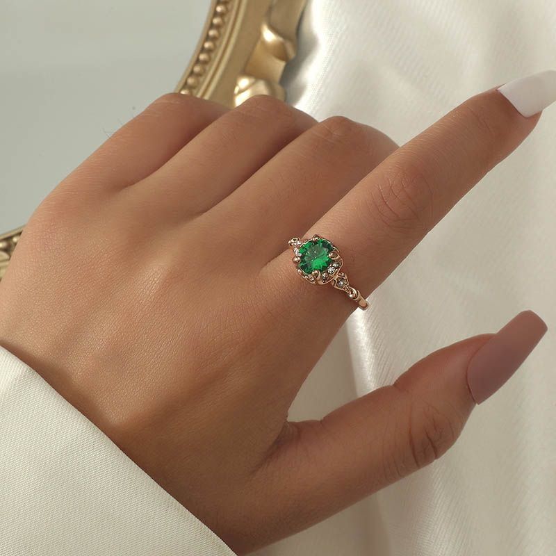 Fashion Geometric Rhinestone Crystal Gemstone Inlaid Alloy Ring