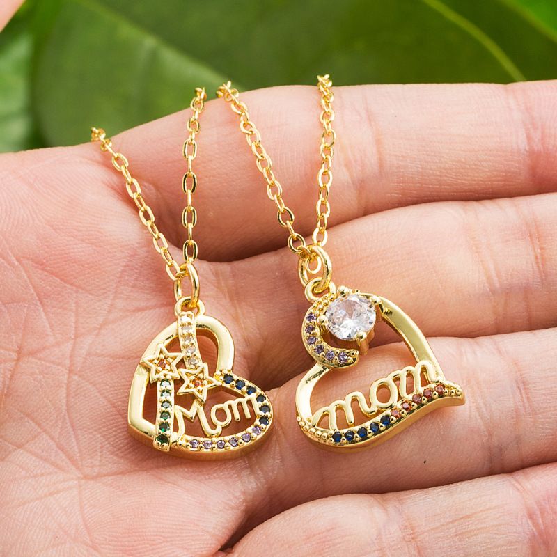 Simple Heart-shaped Mom Crown Pendant Copper 18k Gold-plated Inlaid Zircon Necklace