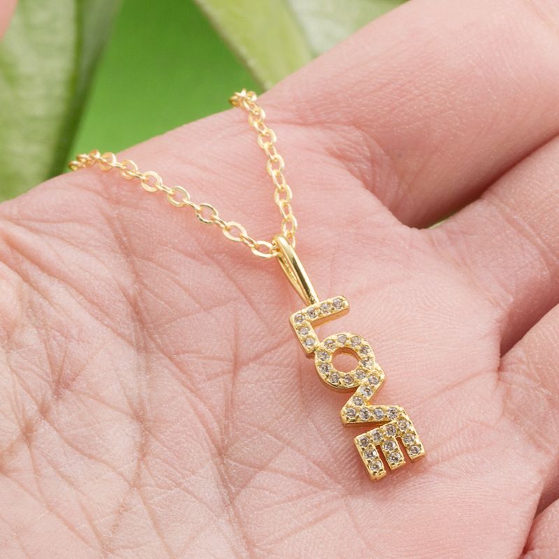 Simple Letter Love Pendant Copper 18k Gold-plated Inlaid Zircon Necklace Mother's Day Gift