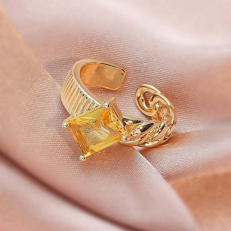 Nuevos Productos Transfronterizos Cadena Abierta Chapada En Oro Anillo De Diamante Cuadrado Asimétrico Mujer