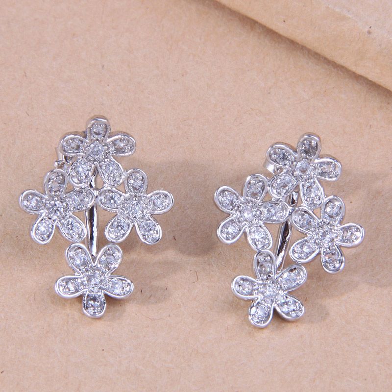 Korean Version Of Fashion Inlaid Blossoming Petals Personality Temperament Earrings