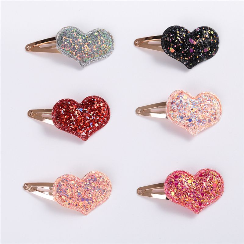 Set Of 2 Cute Heart-shaped Sequined Children&#39;s Hair Clips