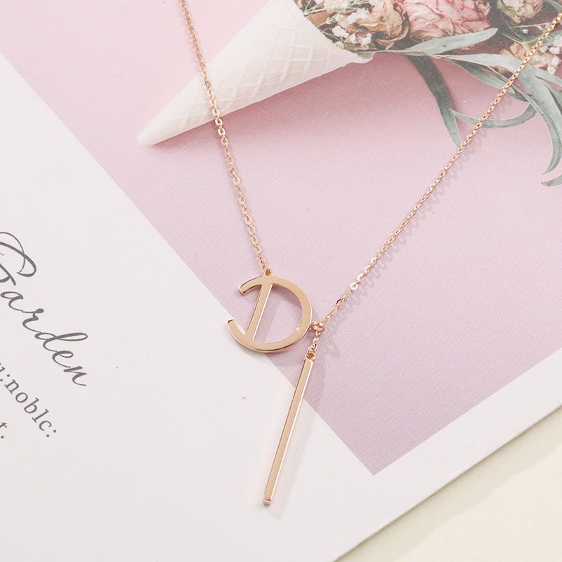 Fashion Letter D Shaped Round Pendant S925 Silver Necklace