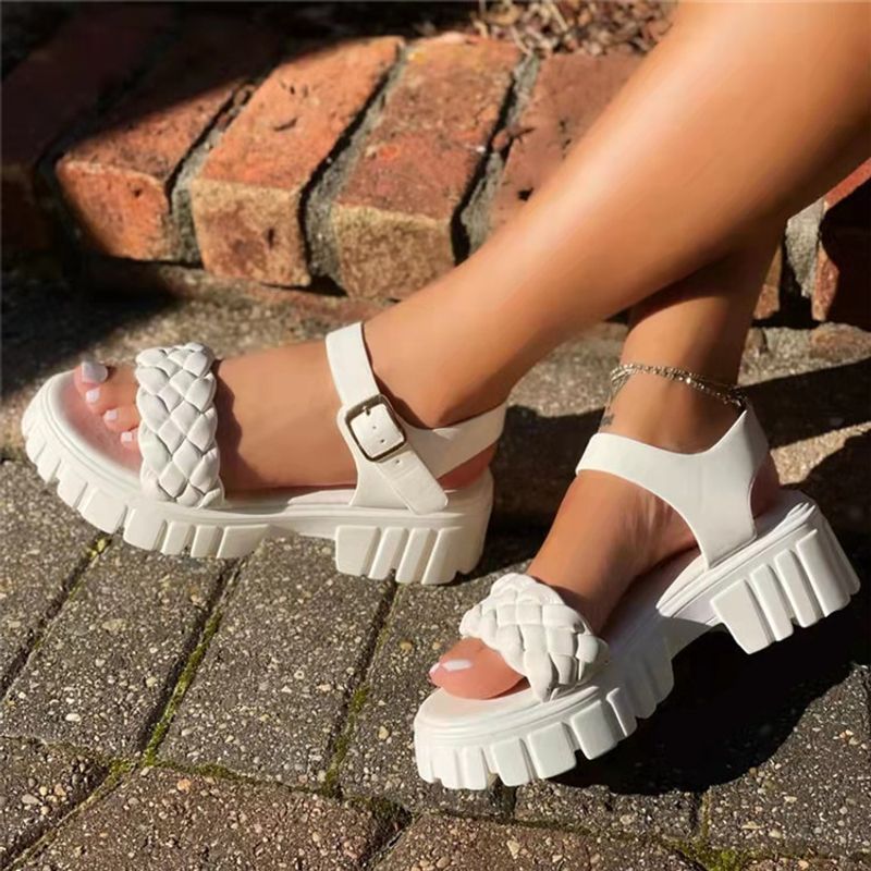 Neue Plus Größe Frauen Plattform Schnalle Casual Strand Sandalen