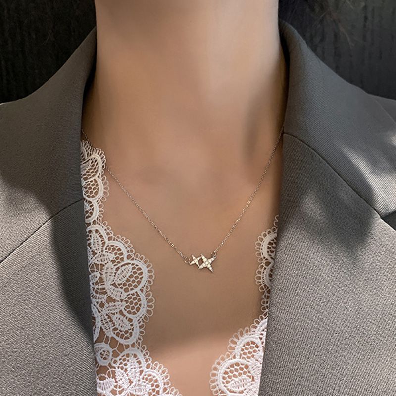 Simple New Style Four-pointed Stars Pendant Necklace Clavicle Chain