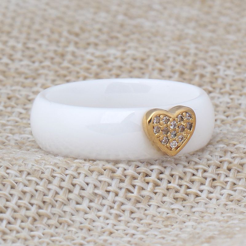 Simple Ceramic Micro Inlaid Zircon Heart-shaped Black White Titanium Steel Ring