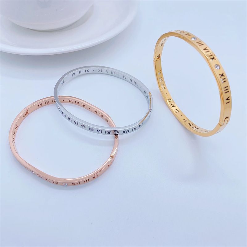 Fashion Trend Bracelet 18k Gold Plating Roman Numerals Simple Titanium Steel Bracelet