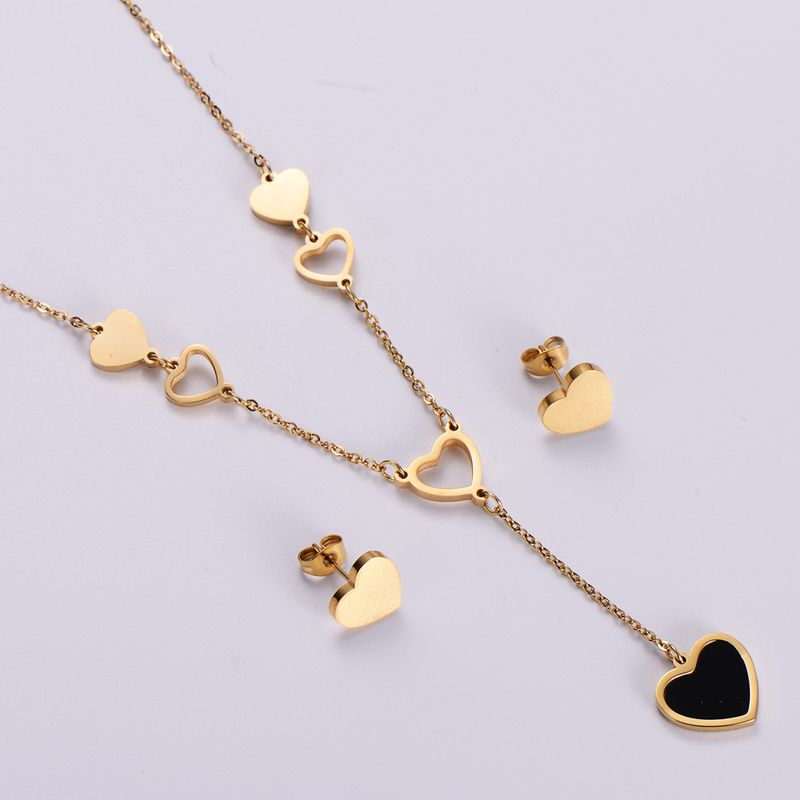 Stainless Steel 18K Gold Plated Fashion Plating Heart Shell