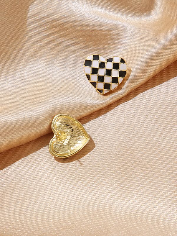 925 Silver Needle Dripping Oil Chessboard Grid Love Heart Shaped Earrings
