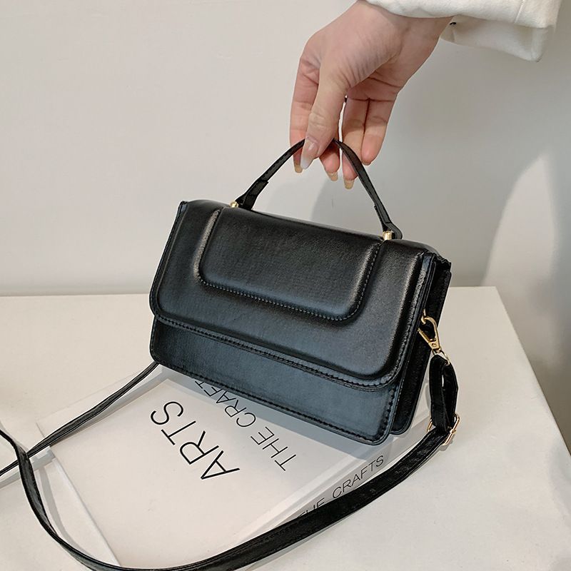 Spring Women's New Retro Minimalist Solid Color Crossbody Small Handbag