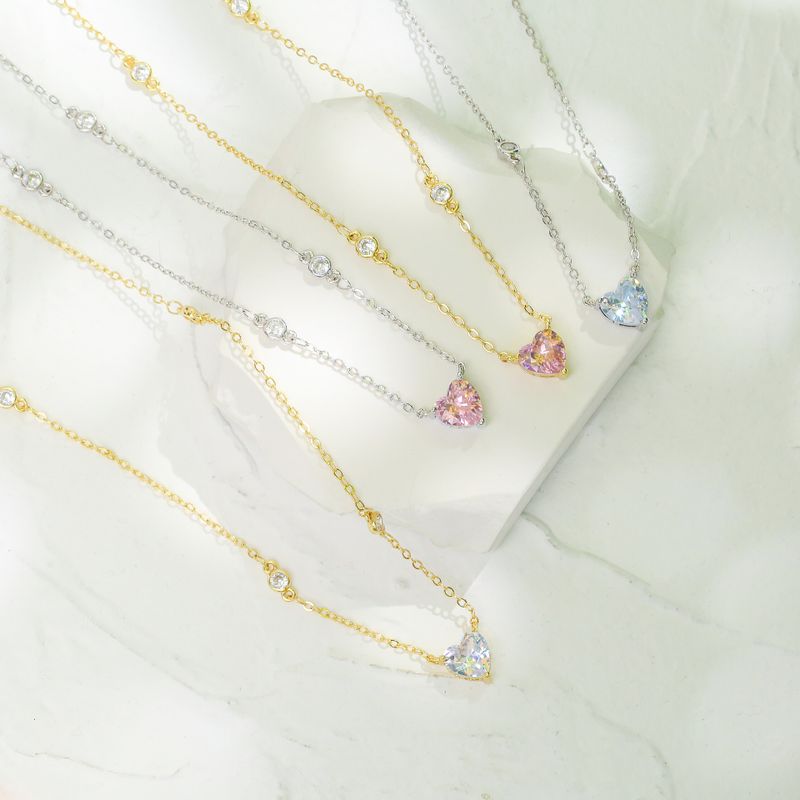 Collar Colgante De Corazón De Diamante Rosa De Circonita Con Incrustaciones De Cobre A La Moda