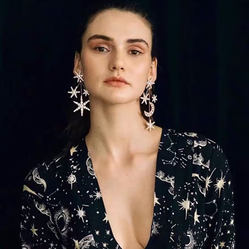 Fashion Inlay Rhinestone Moon Star Shaped Alloy Earrings