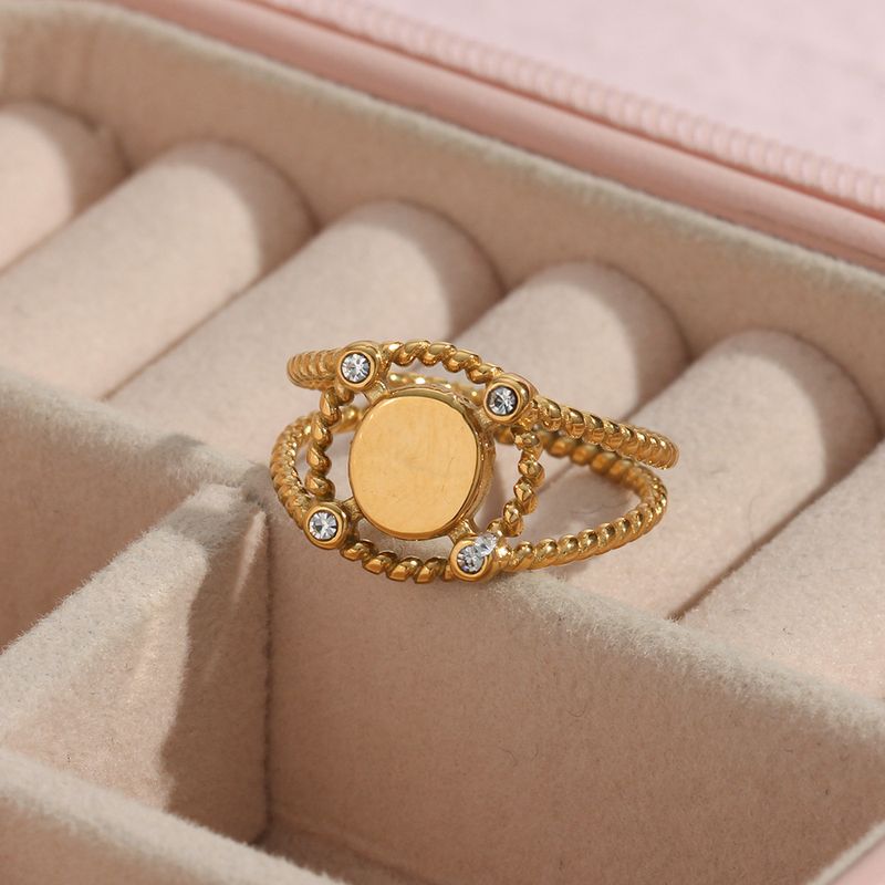Fashion Retro Women's Plated 18k Golden Hollow Four-corner Diamond Stainless Steel Ring