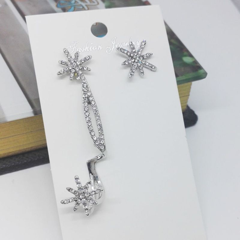 Fashion Elegant Full Rhinestone Inlaid Asymmetric Star Ear Studs