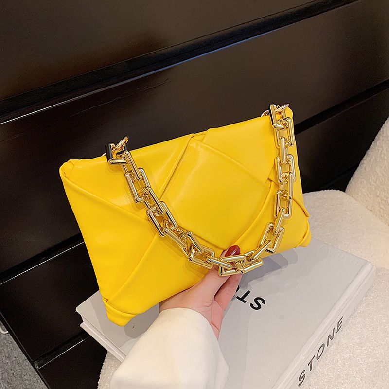 Summer 2022 Fashion Alloy Chain Candy Color Portable Messenger Bag