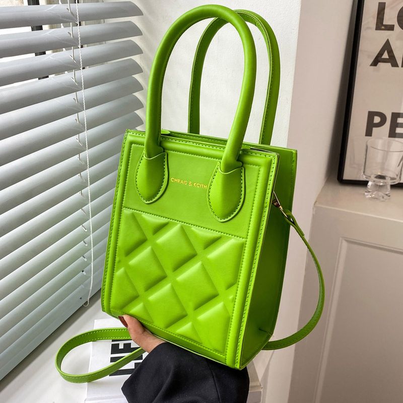 2022 Nouveau Rétro Style Pur Couleur Épaule Bandoulière Petit Sac Carré