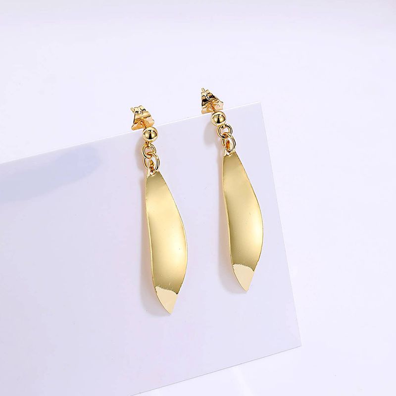 Fashion Simple Leaf Shape Electroplated 18k Gold Copper Earrings