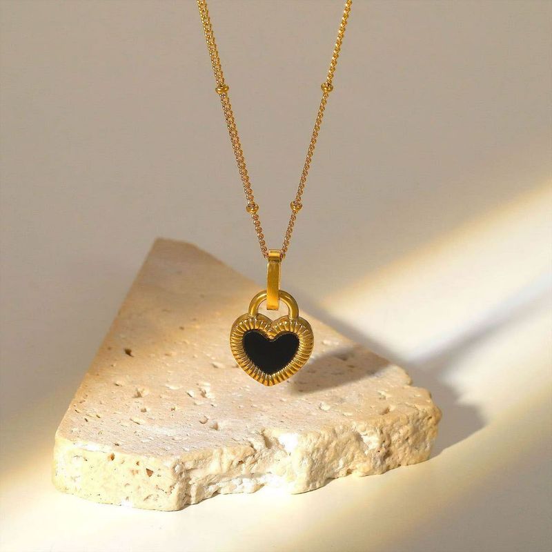 New Style Stainless Steel 18k Gold Plated Double-sided Heart-shaped Small Lock Pendant Necklace