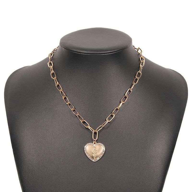 Simple Style Geometric Heart Pendant Rhinestone Alloy Necklace