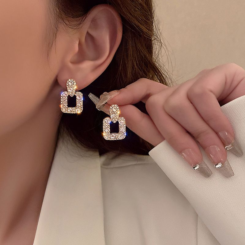 Elegant Alloy Geometric Earrings Shopping Inlay Rhinestones Drop Earrings As Picture