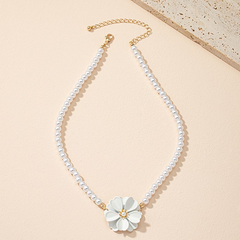 Solid Color Pearl Flower Decor Pendant Clavicle Chain