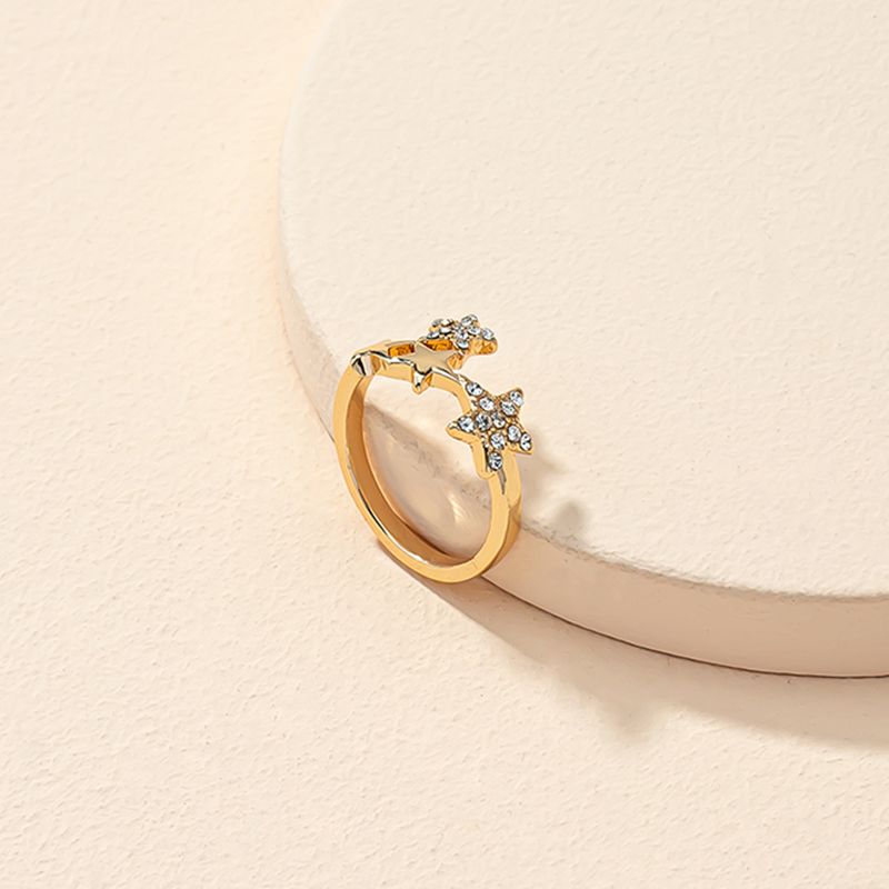 Cinco De Oro De Moda-anillo De Aleación De Diamantes De Imitación Con Incrustaciones De Estrellas