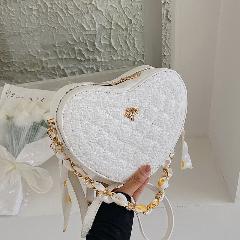Small Pu Leather Solid Color Streetwear Heart-shaped Zipper Crossbody Bag