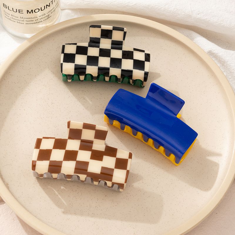 Simple Color Chessboard Grid Grip Acrylic Geometric Shark Clip