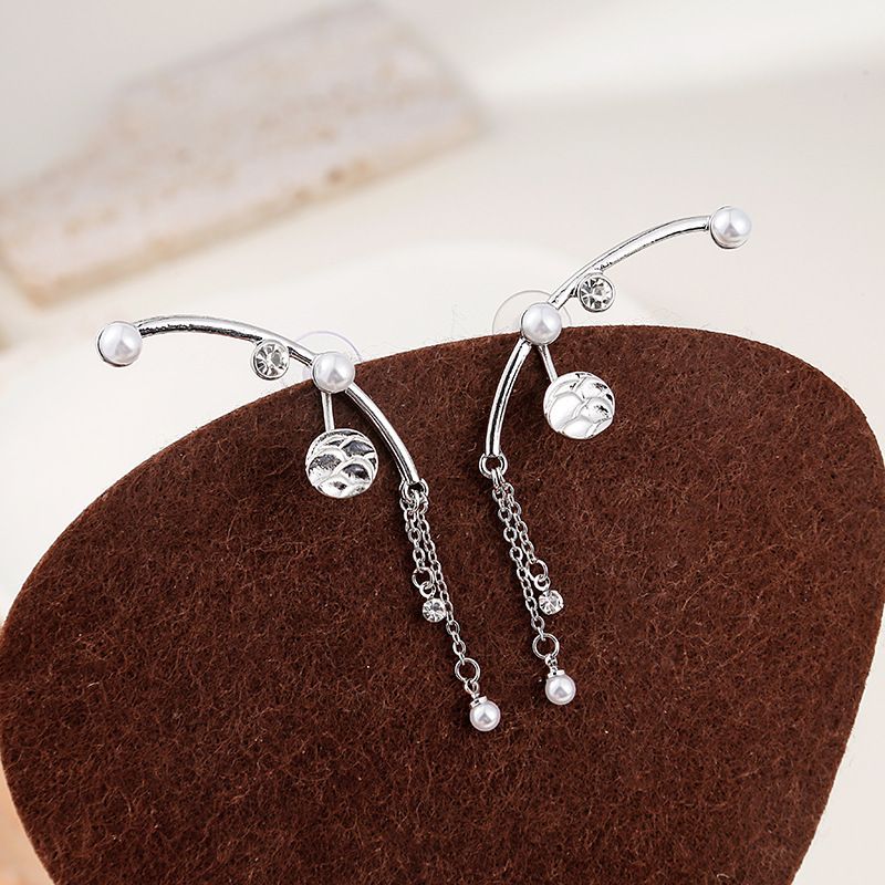 Fashion Simple Metal Pearl Long Chain Rhinestone Alloy Ear Jewelry