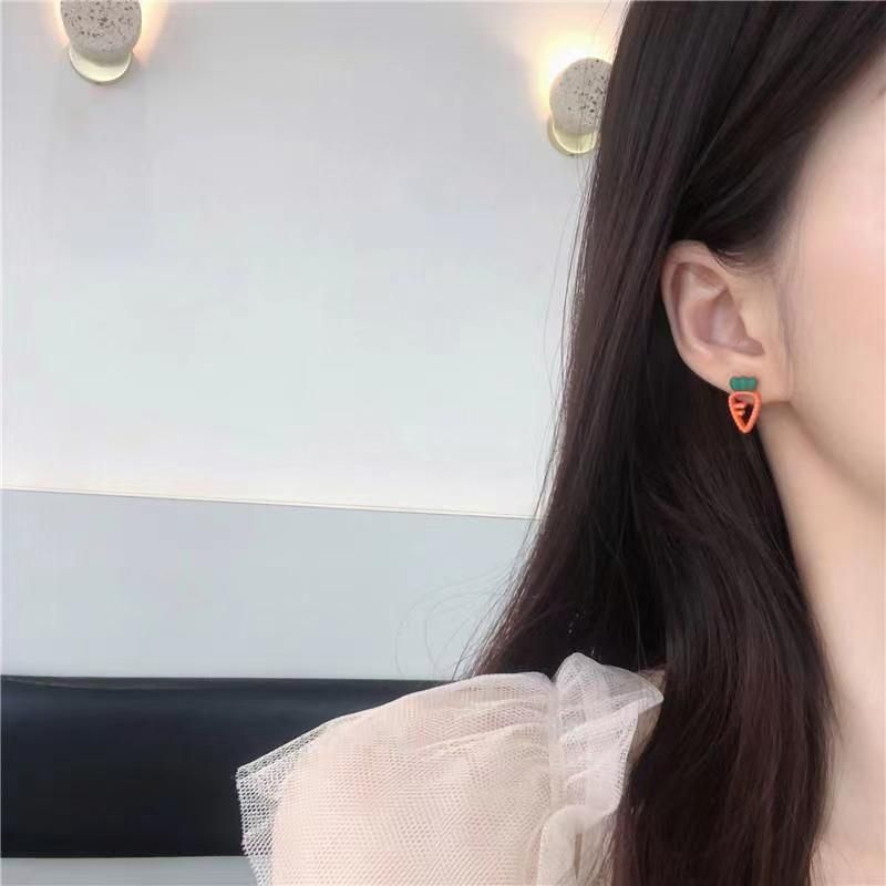 Fashion Cute Cartoon Carrot Shaped Ear Studs Simple