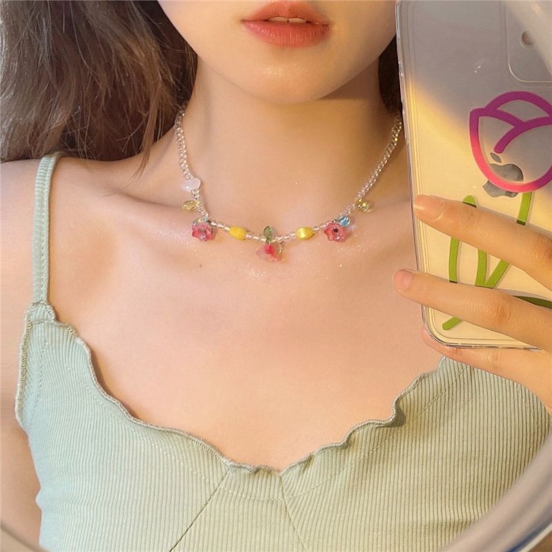 Fashion New Flower Beaded Short Necklace Clavicle Chain